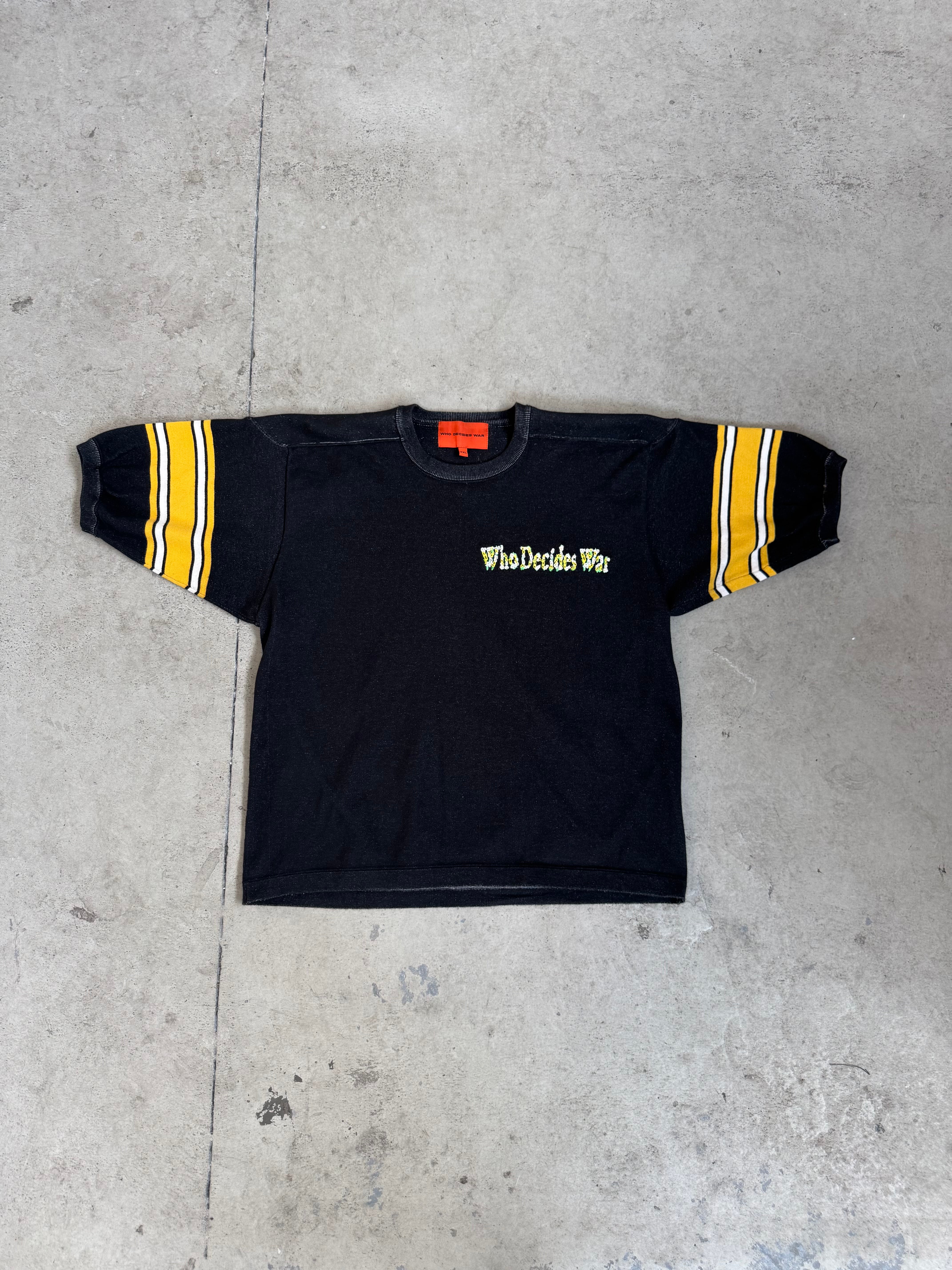 Who Decides War Football Tee (XXL Fits Like Small) Pre-Owned