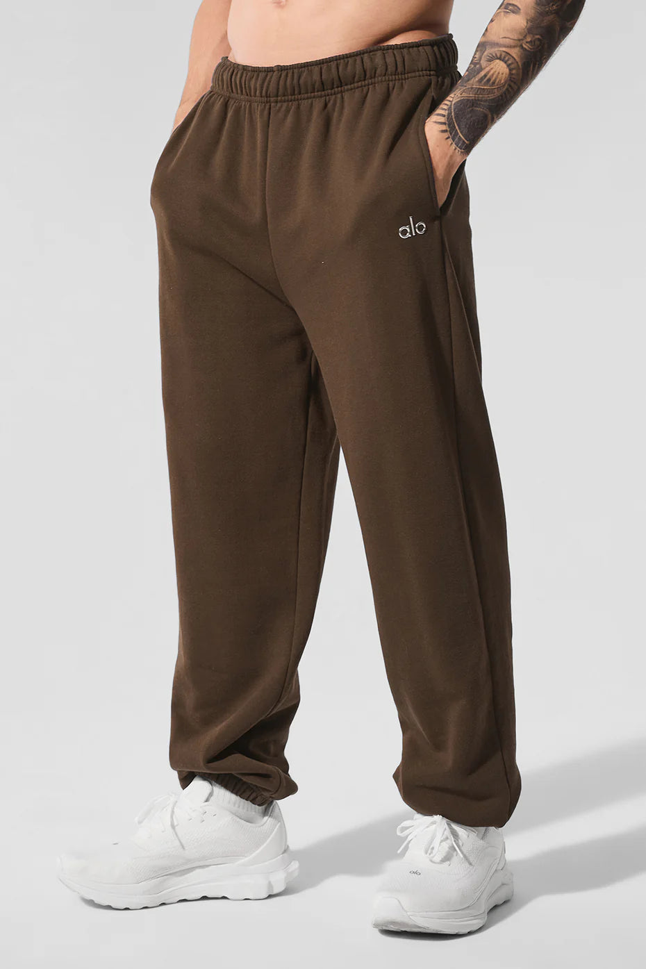 Alo "Accolade" Espresso Scrunch Sweatpants