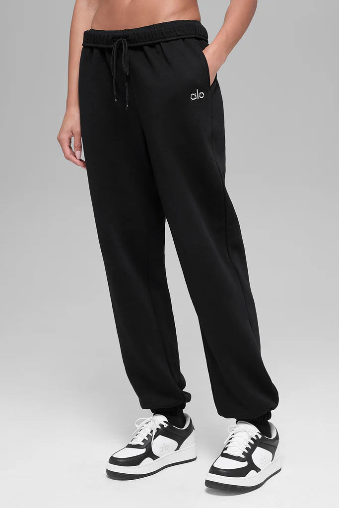 Alo "Accolade" Scrunch Black Sweatpants
